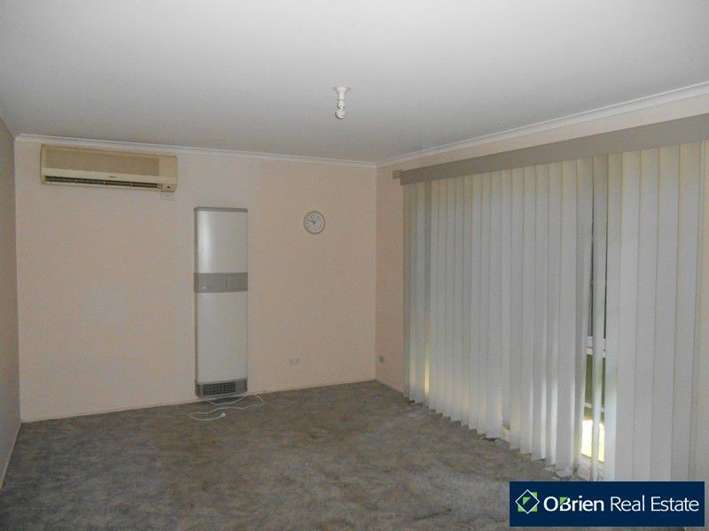 4 Casuarina Court, Hampton Park VIC 3976