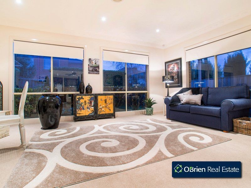 17 Hawkesbury Street, Berwick VIC 3806