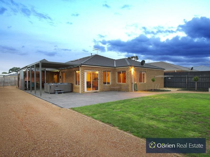 7 Walmac Close, Tooradin VIC 3980