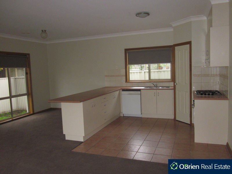 20 Hartland Circuit, Pakenham VIC 3810