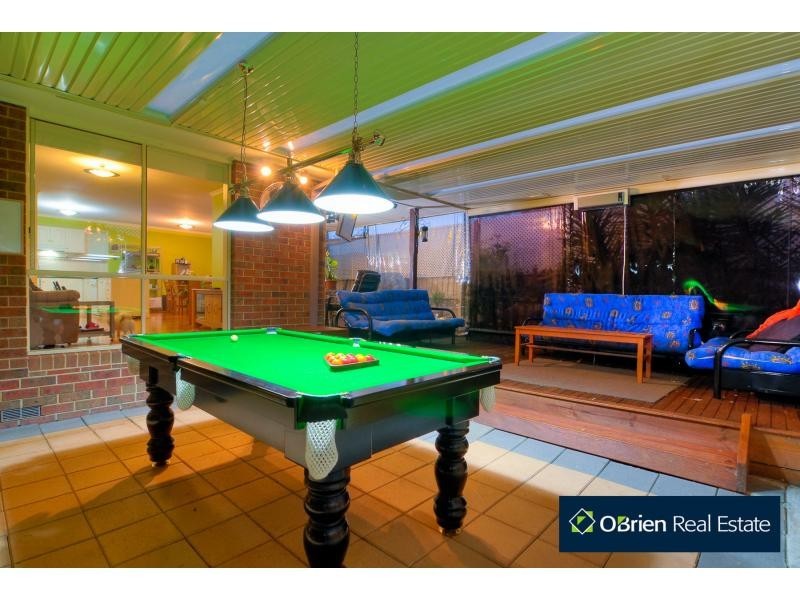 33 Artists Crescent, Narre Warren South VIC 3805