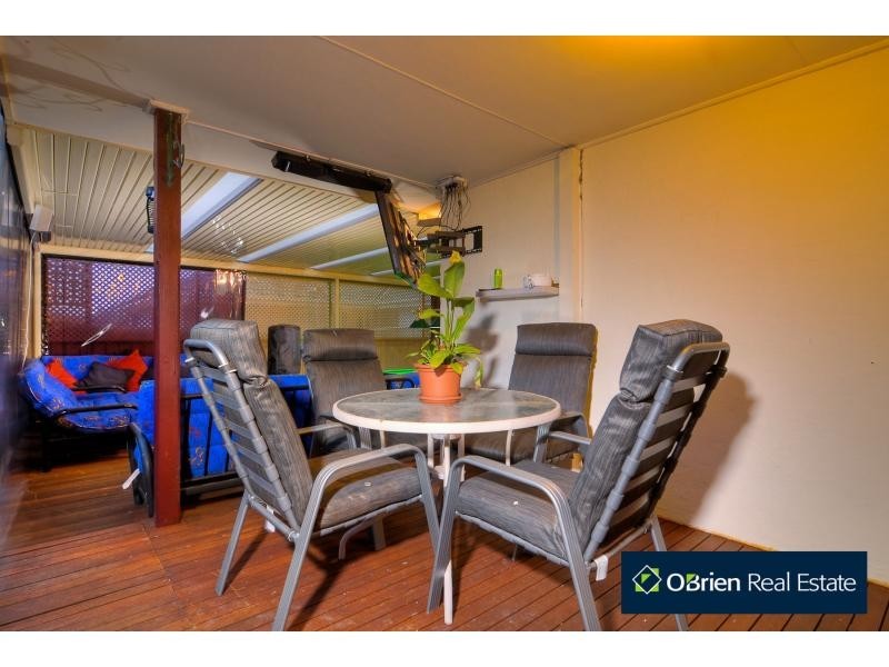 33 Artists Crescent, Narre Warren South VIC 3805