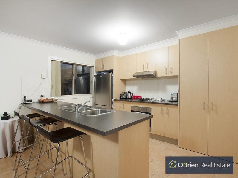 19 Janna Place, Berwick VIC 3806