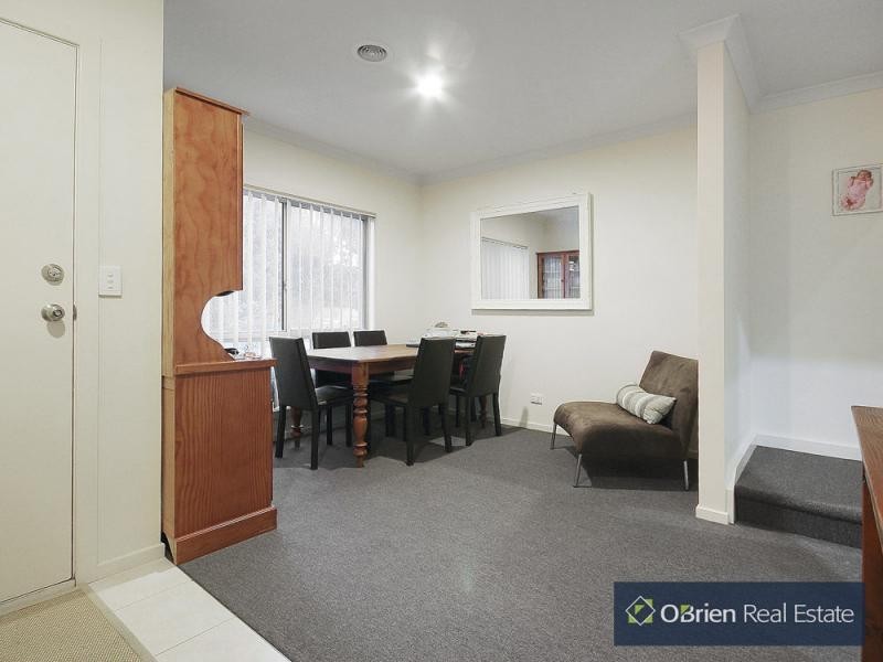 4 Chong Court, Berwick VIC 3806