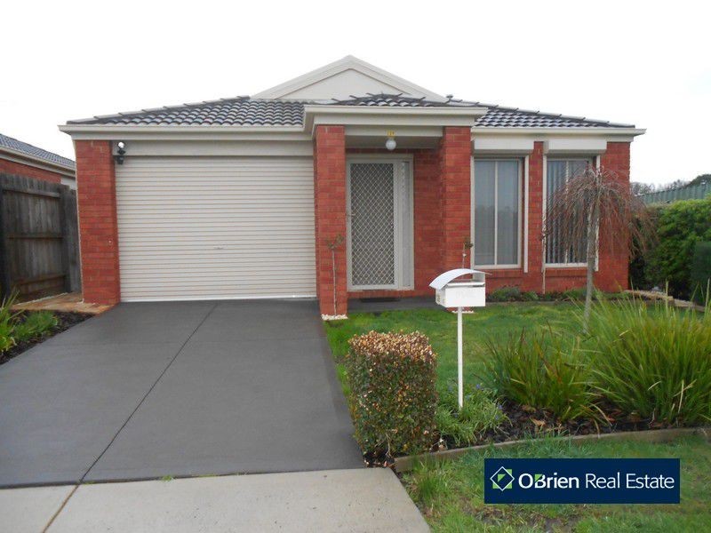129 Melzak Way, Berwick VIC 3806