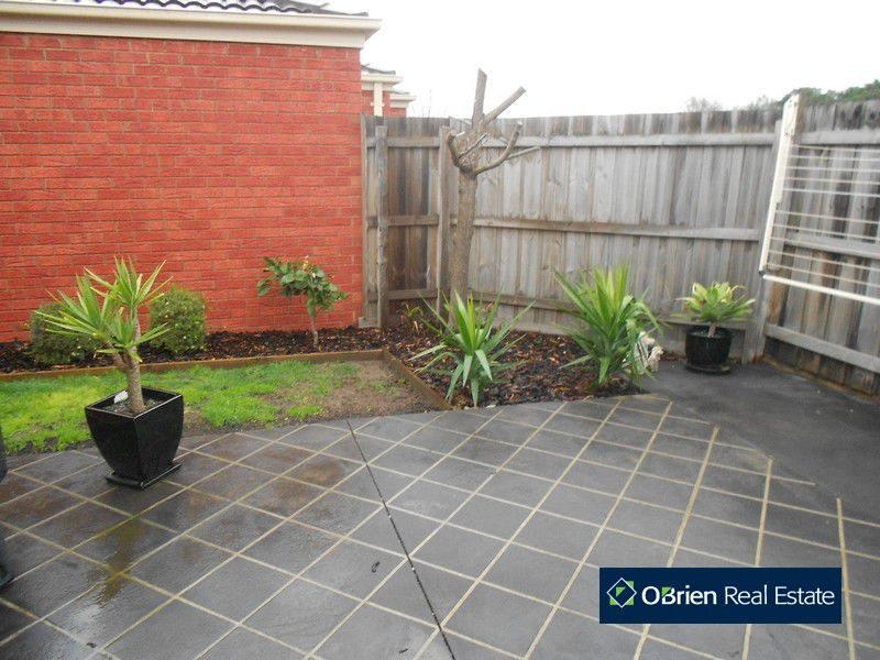 129 Melzak Way, Berwick VIC 3806