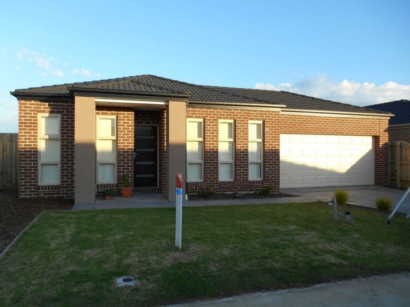 5 Dena Lane, Narre Warren VIC 3805