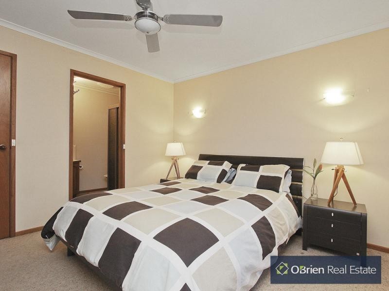 40 Thomas-Mitchell Drive, Endeavour Hills VIC 3802