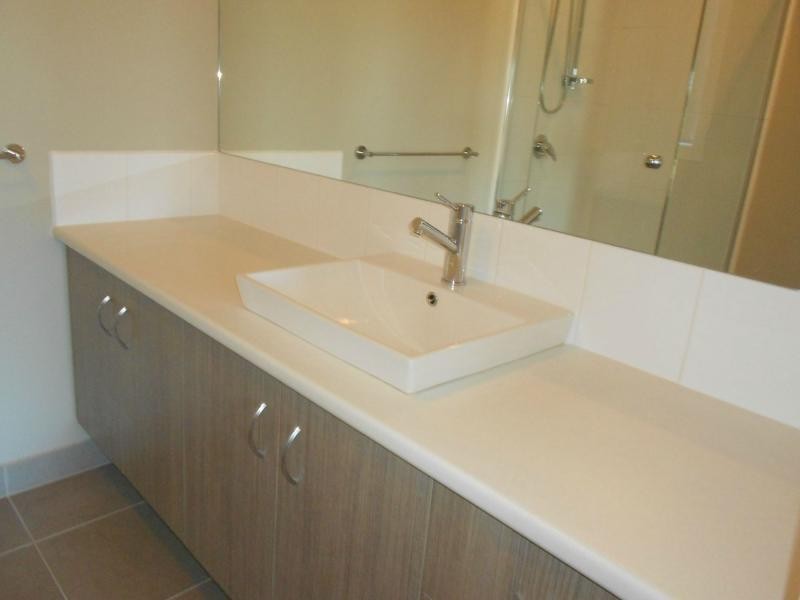 11 Grattan Way, Pakenham VIC 3810