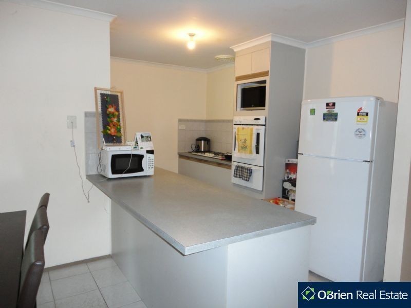 79 Strong Drive, Hampton Park VIC 3976