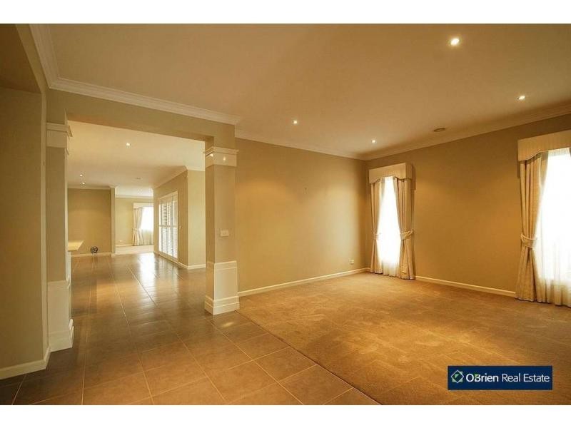 31 Mackellar Street, Pakenham VIC 3810