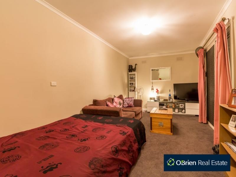 211 Smiths Lane, Cranbourne South VIC 3977