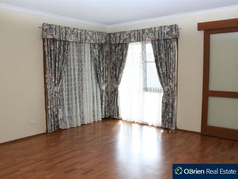 5 Kendari Court, Hampton Park VIC 3976