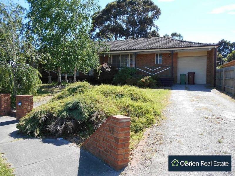 12 Murndal Court, Berwick VIC 3806
