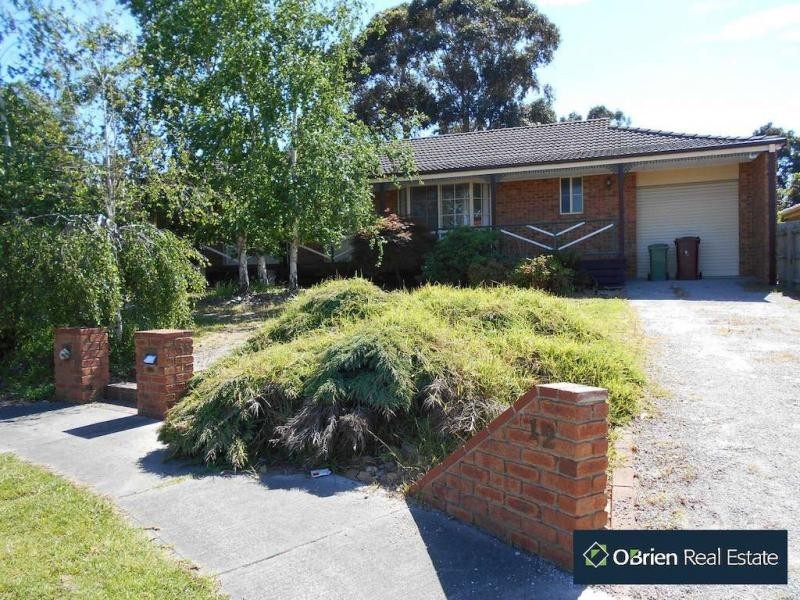12 Murndal Court, Berwick VIC 3806