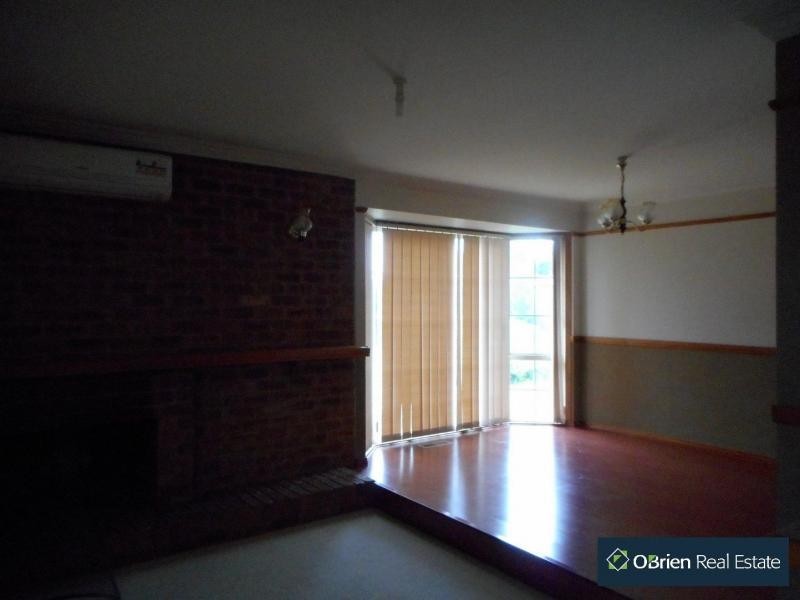 12 Murndal Court, Berwick VIC 3806