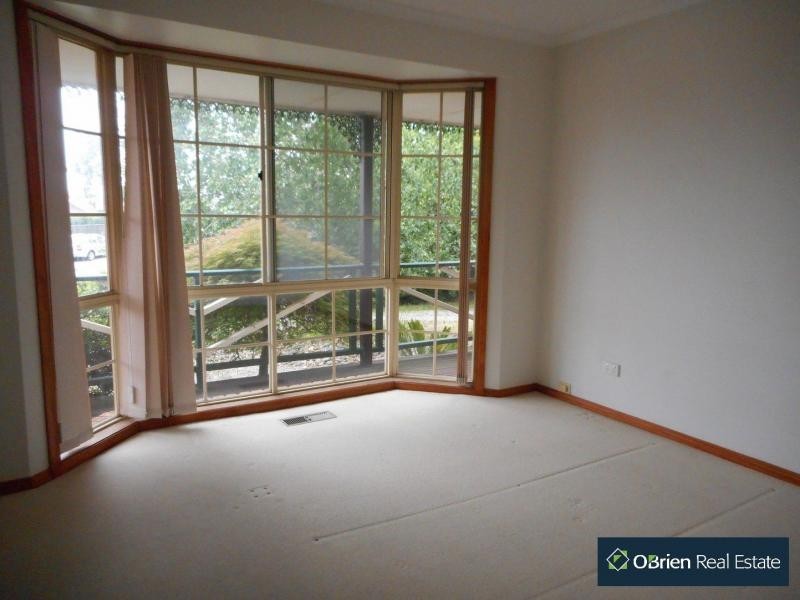 12 Murndal Court, Berwick VIC 3806