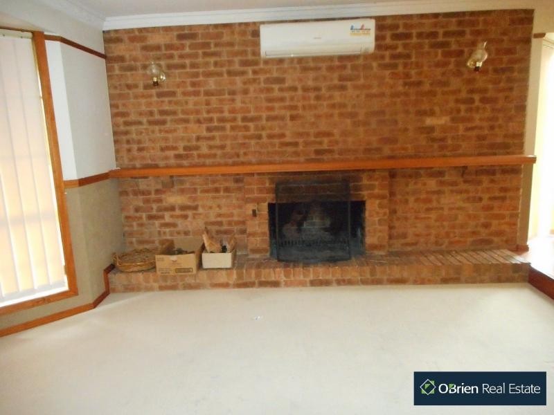 12 Murndal Court, Berwick VIC 3806