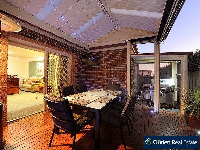 9 Bergamot Place, Berwick VIC 3806