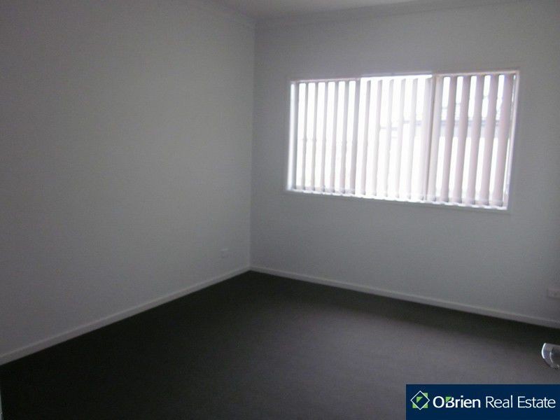 3 Barwon Street, Clyde North VIC 3978