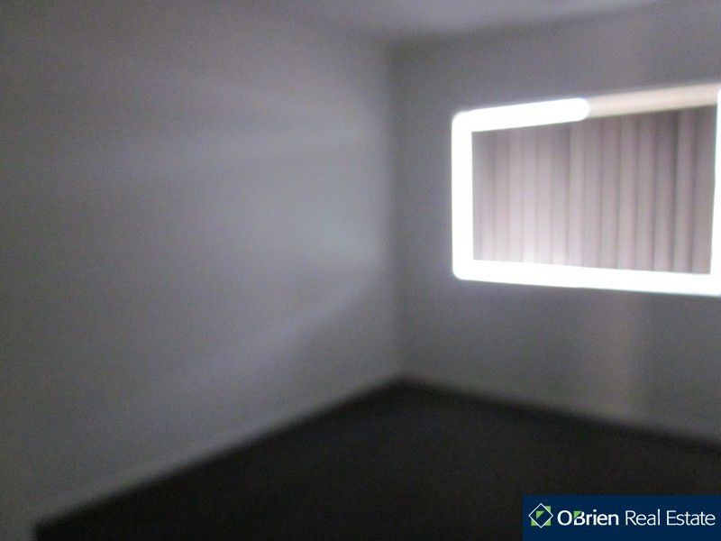 3 Barwon Street, Clyde North VIC 3978