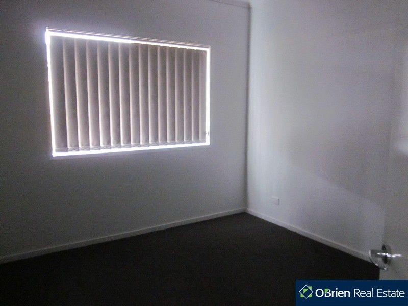 3 Barwon Street, Clyde North VIC 3978