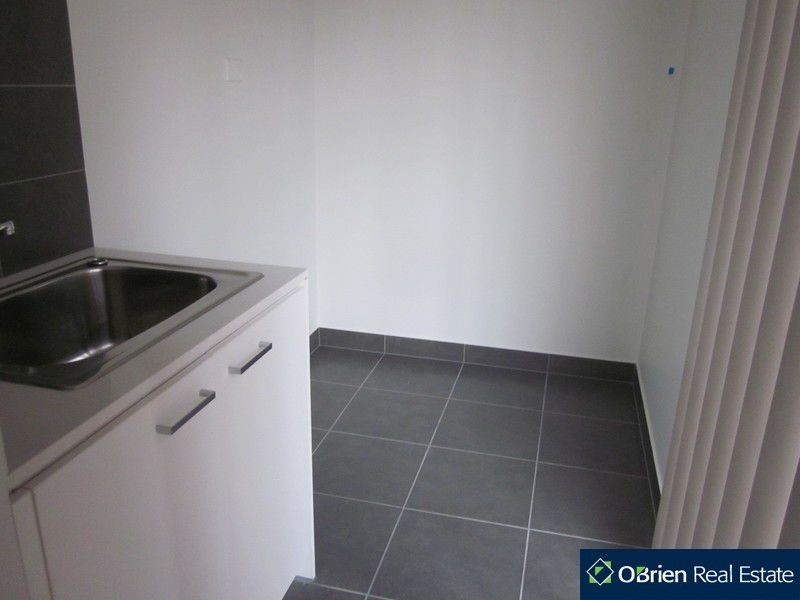 3 Barwon Street, Clyde North VIC 3978