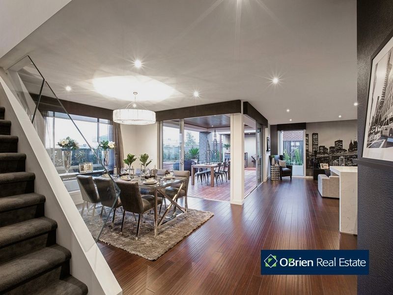 1 Bankton Avenue, Cranbourne East VIC 3977