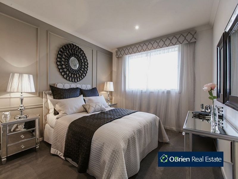 1 Bankton Avenue, Cranbourne East VIC 3977