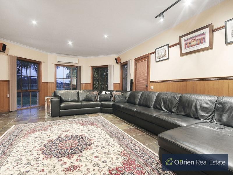 198 Pearcedale Road, Cranbourne South VIC 3977