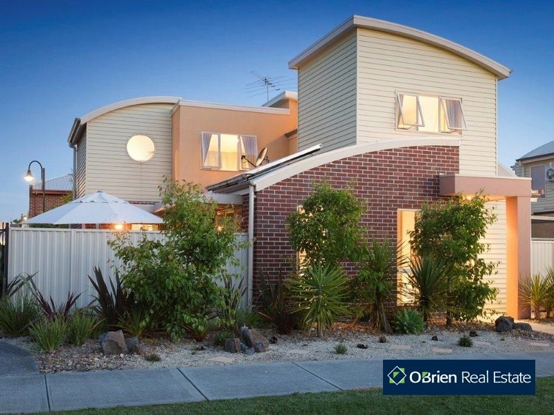 21 Flinders Chase, Pakenham VIC 3810