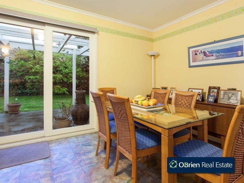 12 Festival Terrace, Berwick VIC 3806