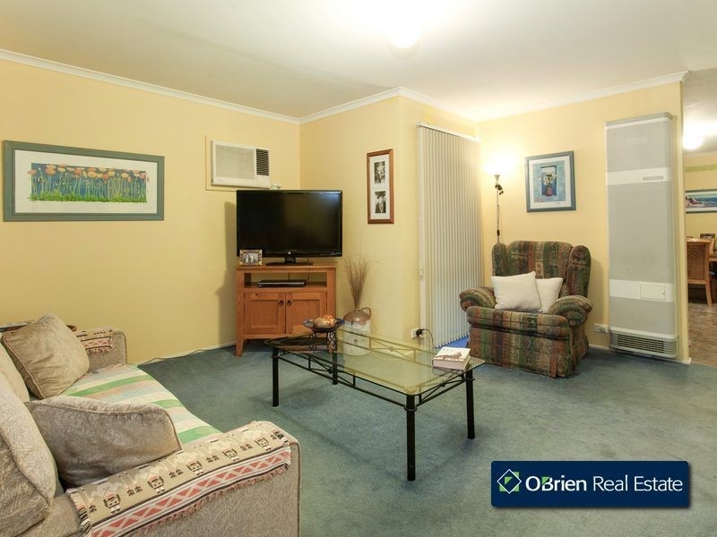 12 Festival Terrace, Berwick VIC 3806