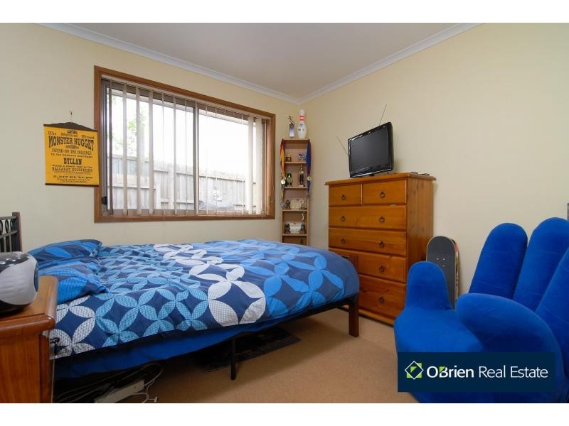 5 Crystal Gardens, Cranbourne West VIC 3977