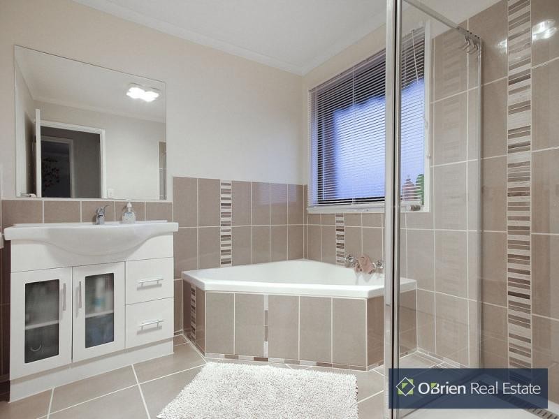 10 Bakewell Street, Tooradin VIC 3980