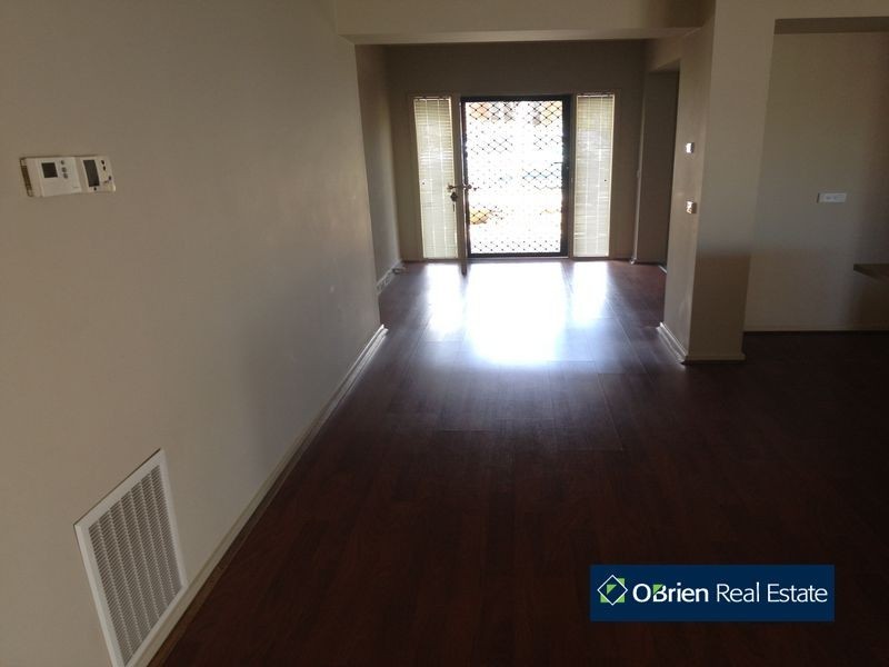 5 Goulburn Place, Pakenham VIC 3810