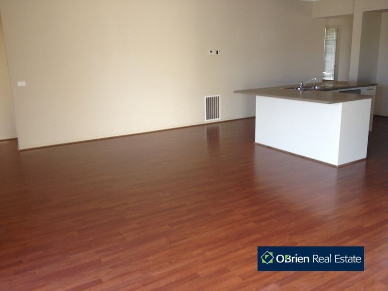 5 Goulburn Place, Pakenham VIC 3810