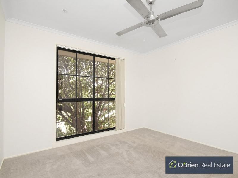 6 Taree Close, Pakenham VIC 3810