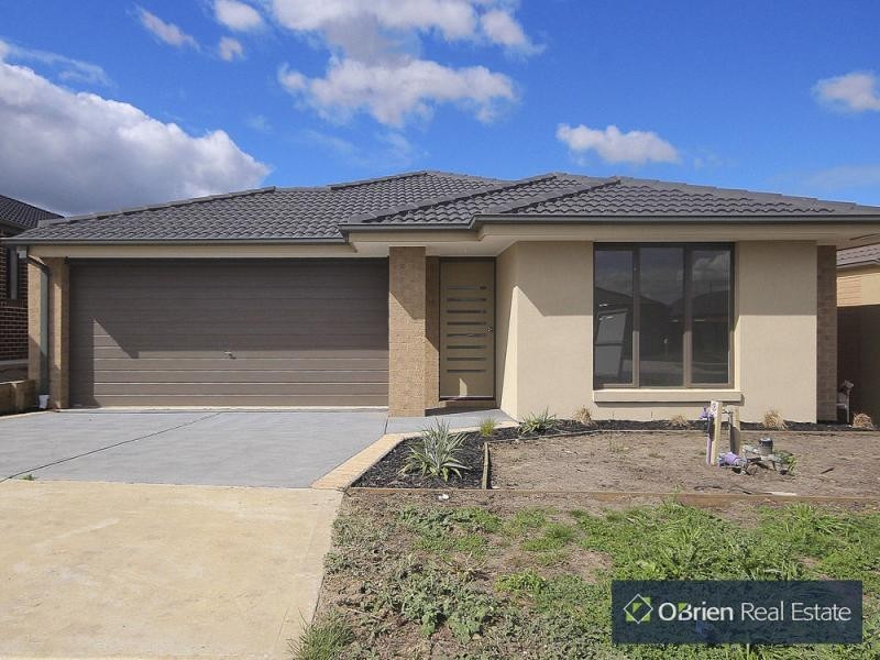 L12 Botham Crescent, Pakenham VIC 3810