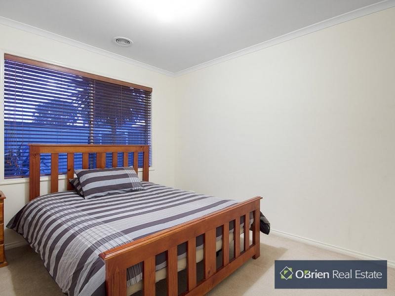 44 Sherwood Road, Narre Warren South VIC 3805