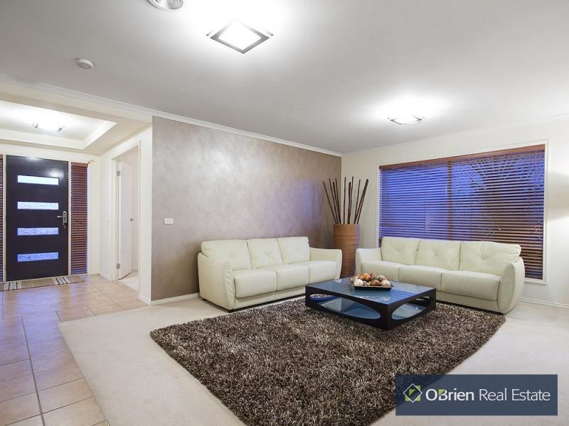 44 Sherwood Road, Narre Warren South VIC 3805