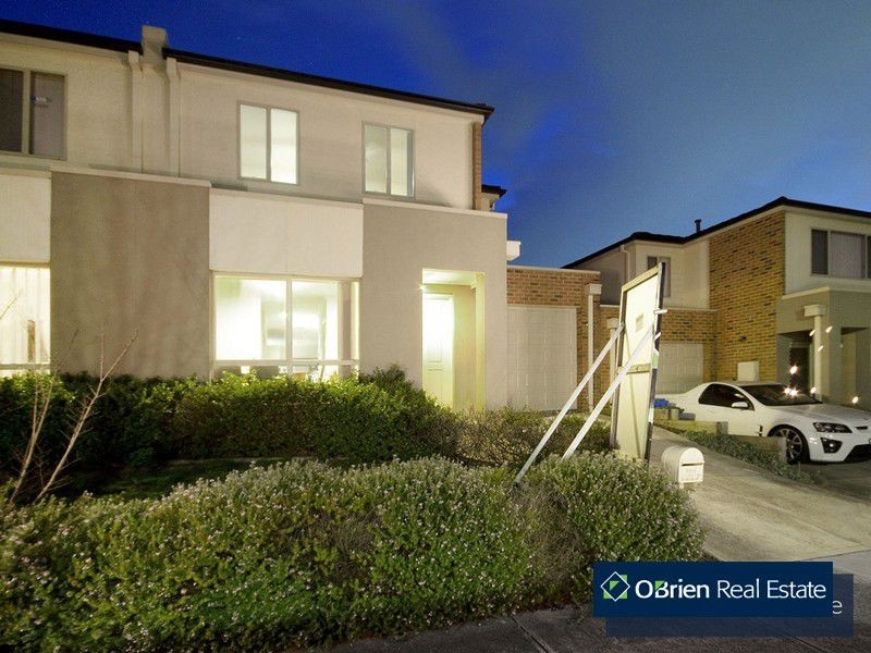 4 Chong Court, Berwick VIC 3806