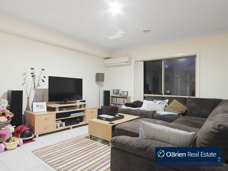 4 Chong Court, Berwick VIC 3806