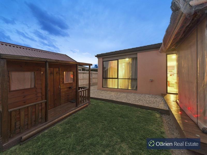 9 Chesil Court, Narre Warren South VIC 3805