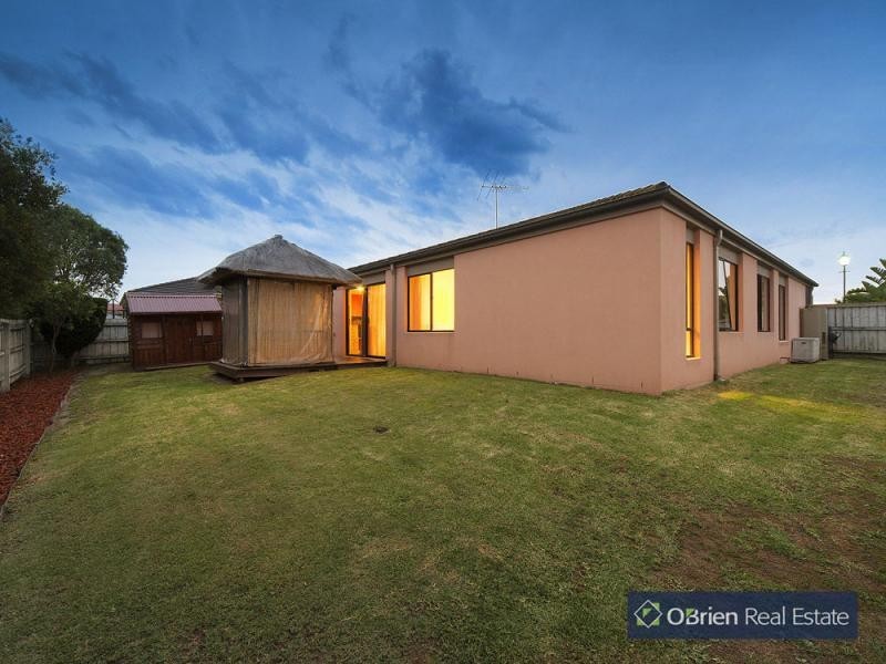 9 Chesil Court, Narre Warren South VIC 3805