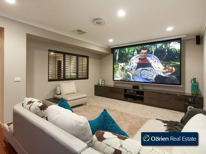 10 Limousin Court, Berwick VIC 3806