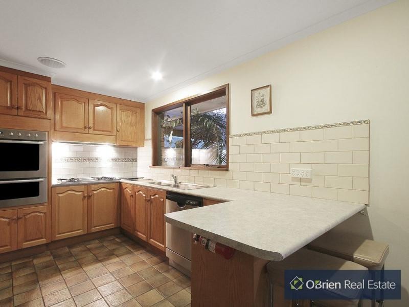 7 Cook Court, Cranbourne North VIC 3977