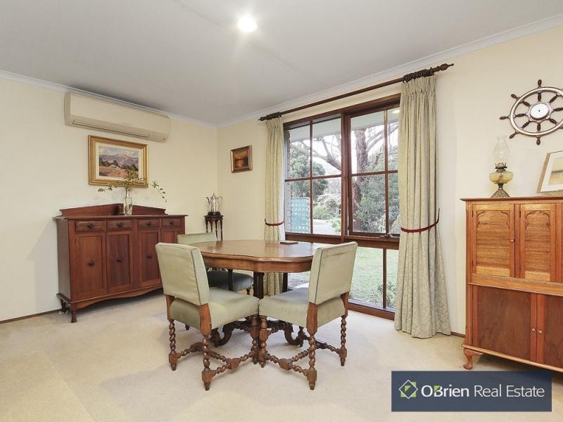 7 Cook Court, Cranbourne North VIC 3977