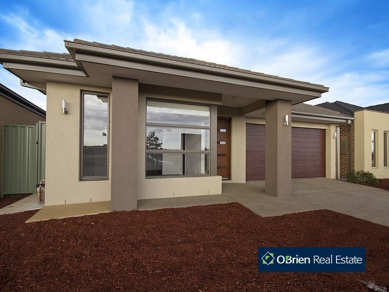 13 Ivy Leaf Road, Pakenham VIC 3810