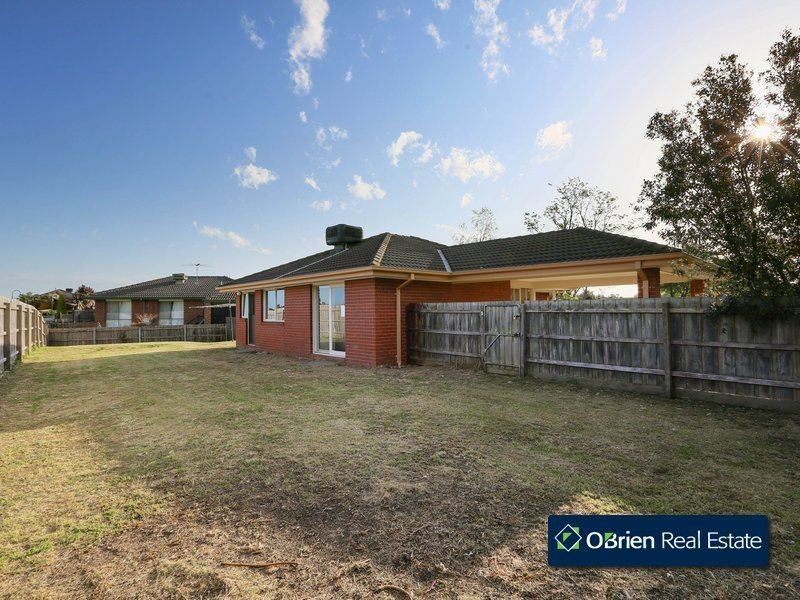 26 Sharpe Court, Berwick VIC 3806